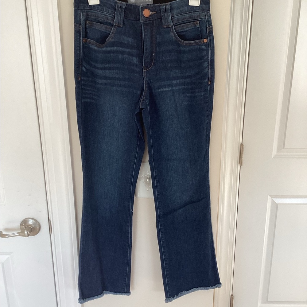 Democracy Pocket Bootcut Blue Jeans, size 2 Women's Blue Jeans